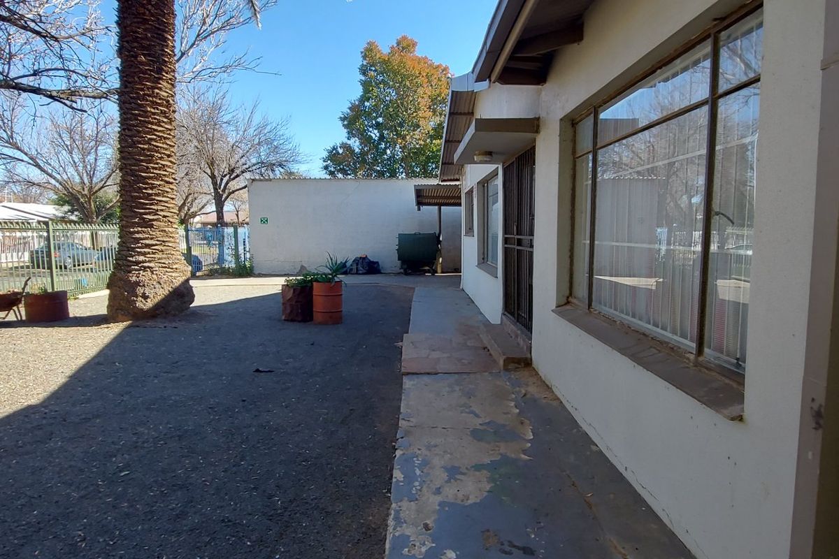 NFSAS Accredited Student Accommodation for 23 Students, Brandwag, Bloemfontein - Photo 3