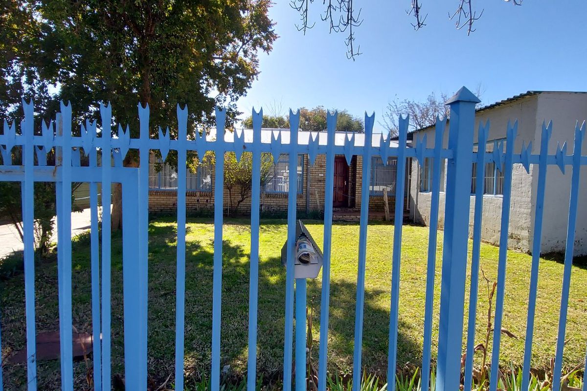 NFSAS-Approved Student Accommodation for 15 Students Brandwag, Bloemfontein:  - Photo 5