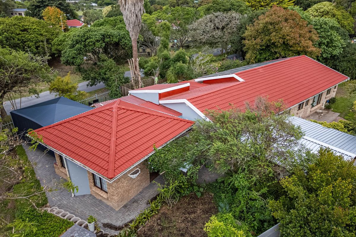 Beautifully Renovated Home with Income Potential in Sedgefield Village - Photo 2