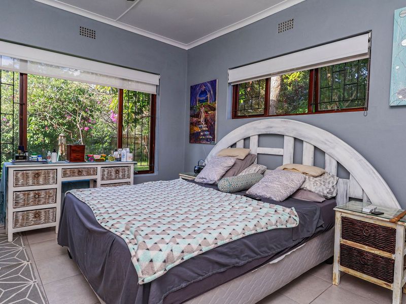 Beautifully Renovated Home with Income Potential in Sedgefield Village - Photo 10