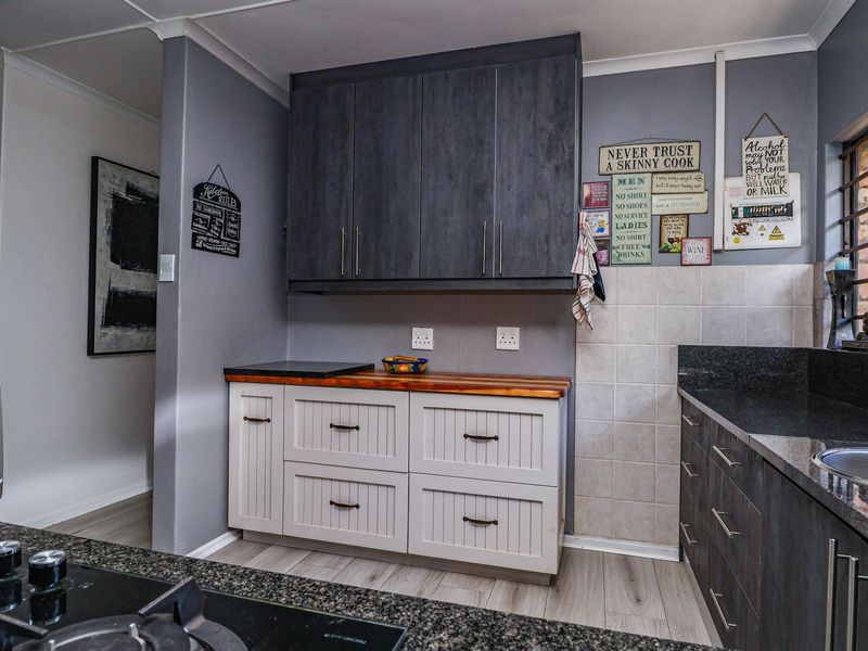 Beautifully Renovated Home with Income Potential in Sedgefield Village - Photo 8