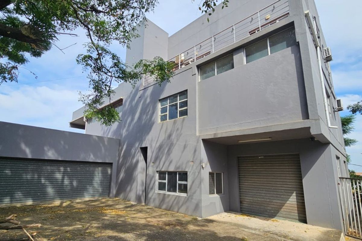 Multi Level Industrial Property - Photo 2