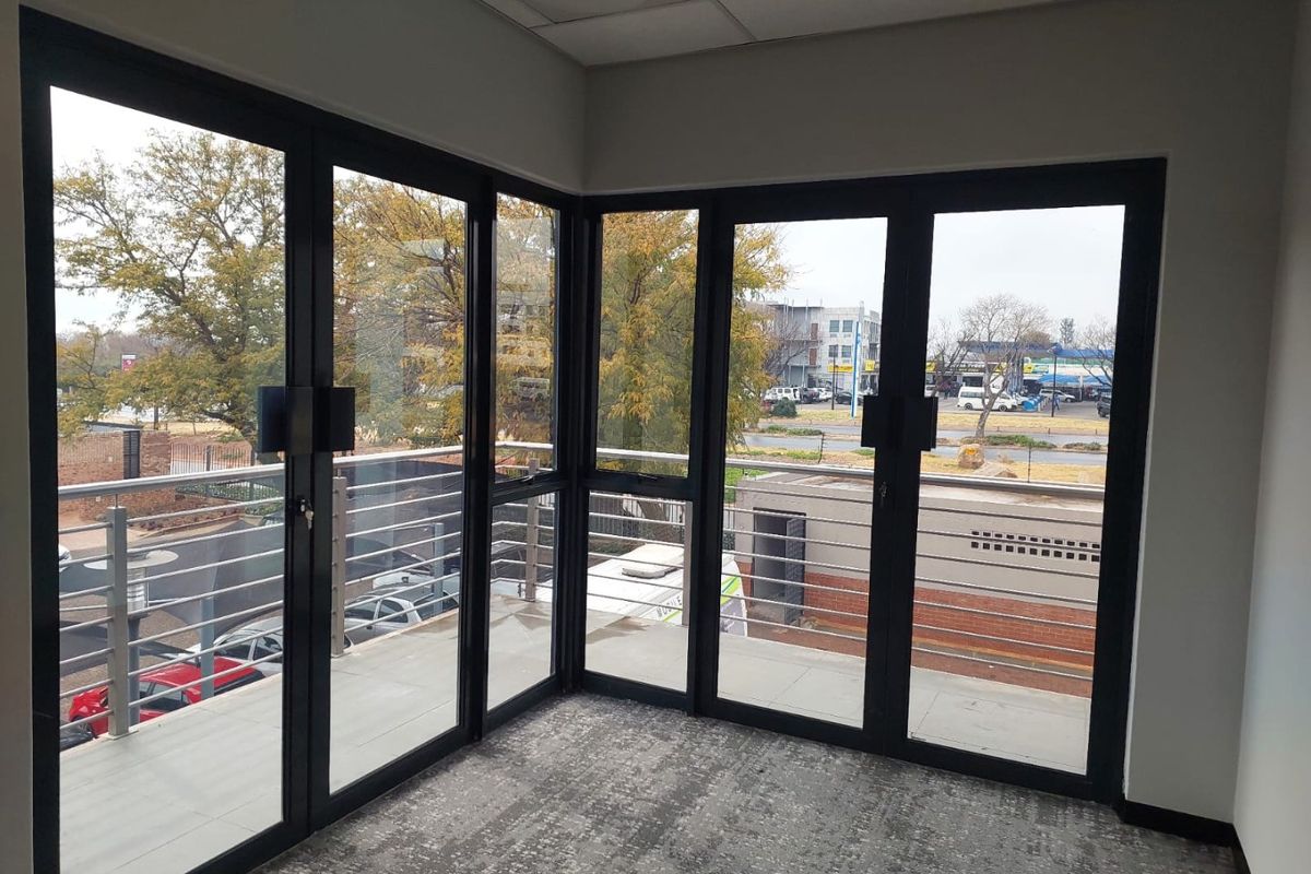 A GRADE FITTED OFFICE SUITE IN RIVONIA WITH FIXED UTILITIES - Photo 5