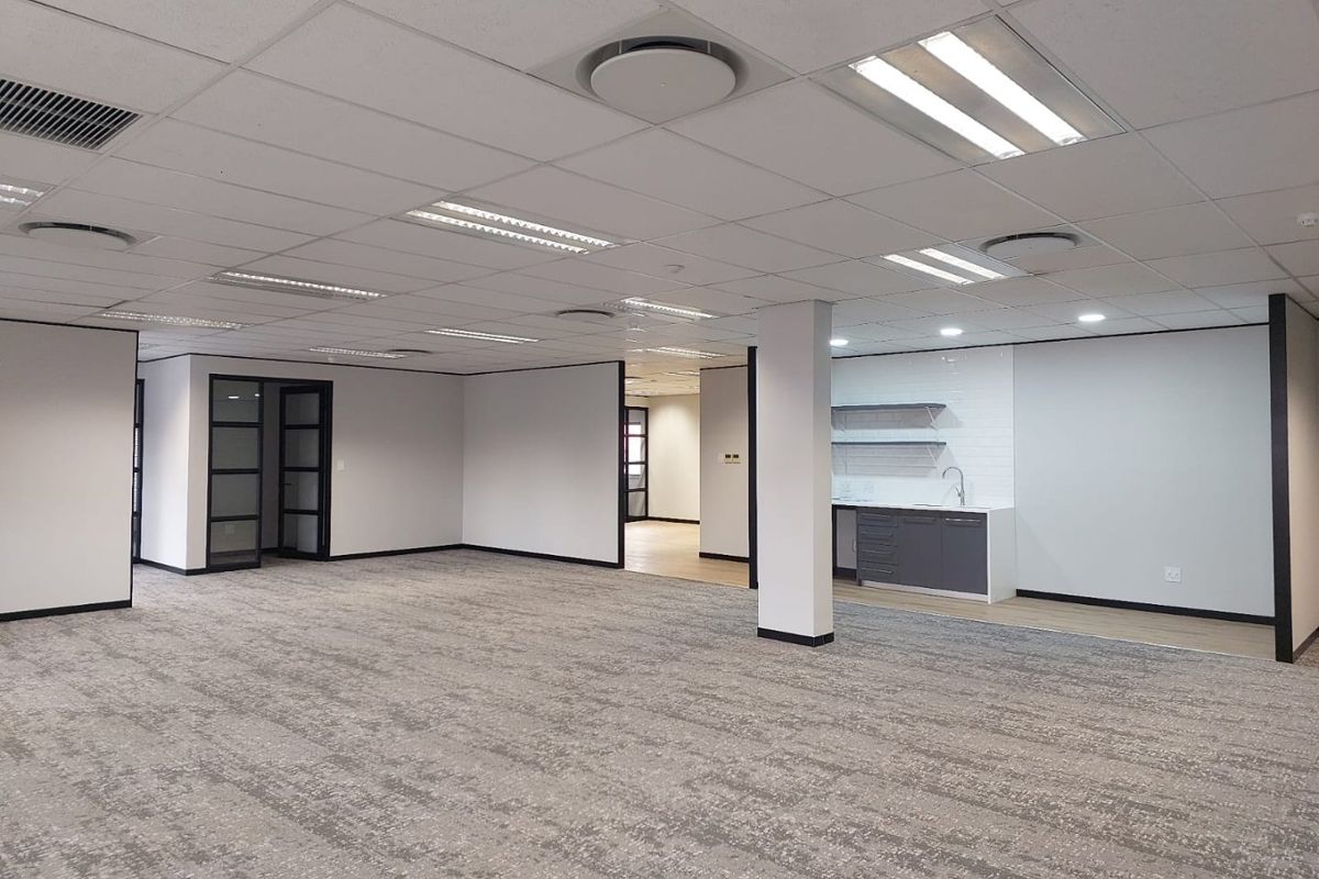 A GRADE FITTED OFFICE SUITE IN RIVONIA WITH FIXED UTILITIES - Photo 4