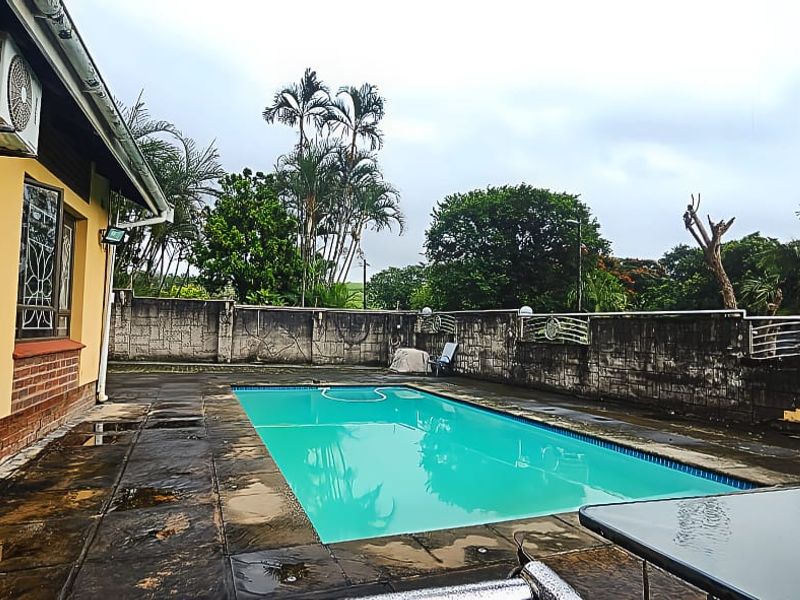 Cozy and Comfortable Lifestyle - Photo 2