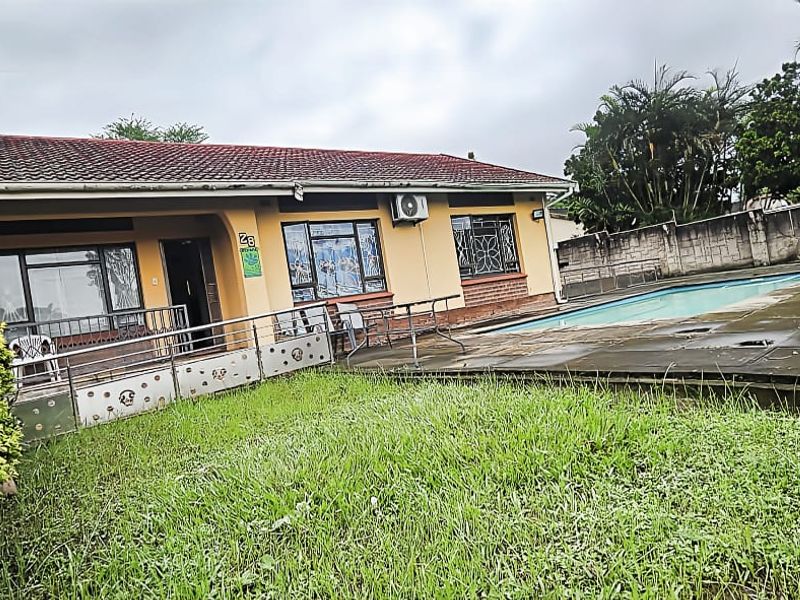 Cozy and Comfortable Lifestyle - Photo 6