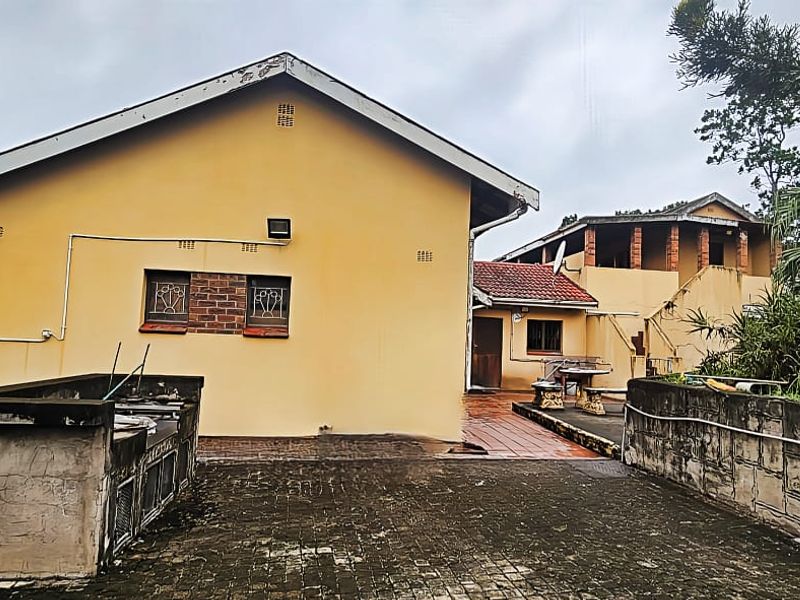 Cozy and Comfortable Lifestyle - Photo 5