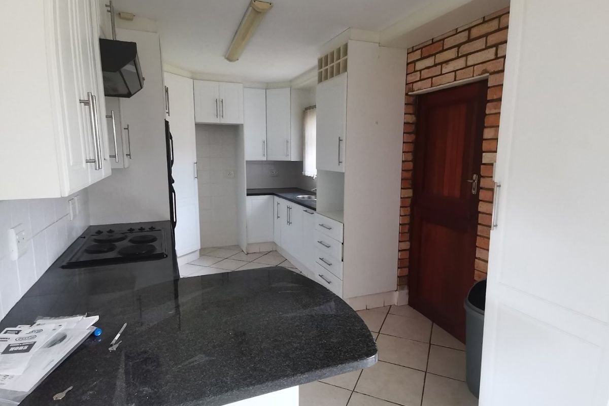 3 bedroom townhouse for sale in Newton Park - Photo 5