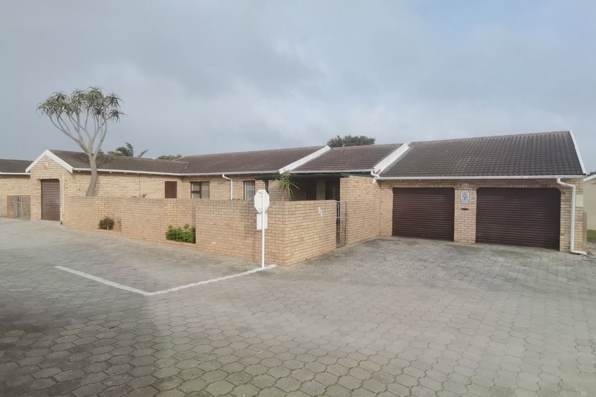 3 bedroom townhouse for sale in Newton Park - Photo 2