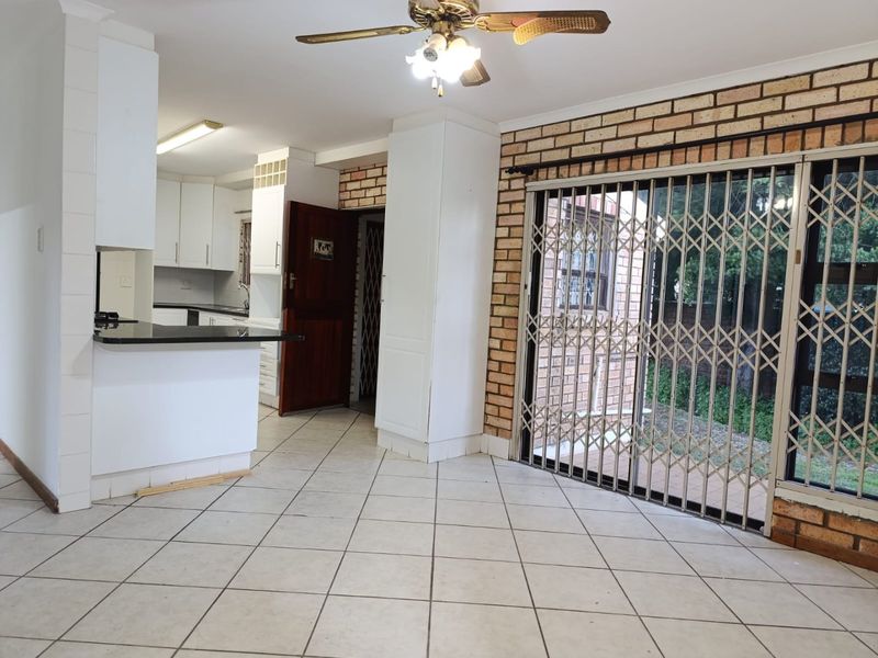 3 bedroom townhouse for sale in Newton Park - Photo 7