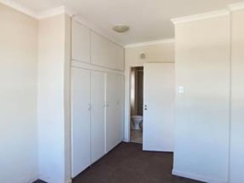 3 Bedroom Flat for sale in Chase Valley! - Photo 8