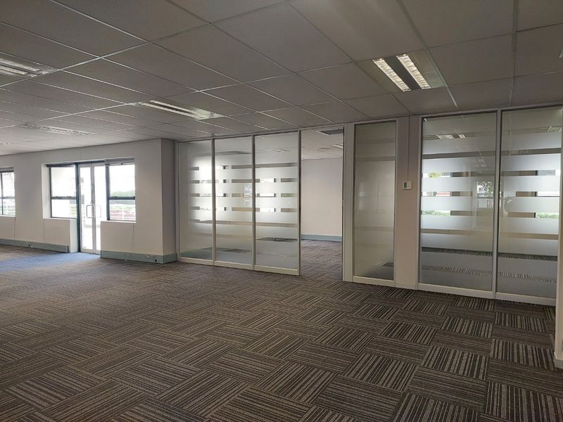 Save Millions on Fit-Out Costs – Fully Fitted Premium Ground Floor Office Suite in Woodmead Estate - Photo 5