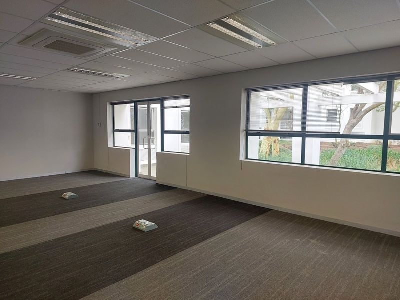 Save Millions on Fit-Out Costs – Fully Fitted Premium Ground Floor Office Suite in Woodmead Estate - Photo 10