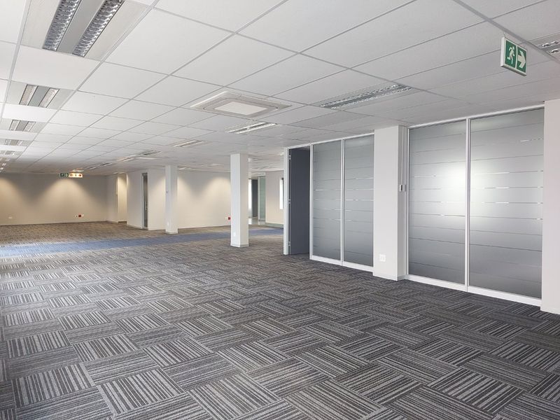 Save Millions on Fit-Out Costs – Fully Fitted Premium Ground Floor Office Suite in Woodmead Estate - Photo 8