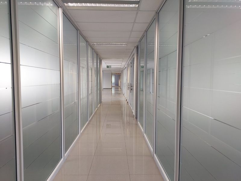 Save Millions on Fit-Out Costs – Fully Fitted Premium Ground Floor Office Suite in Woodmead Estate - Photo 7