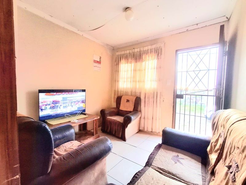 2-Bedroom House for Sale in NU 9, Mdantsane - Photo 3