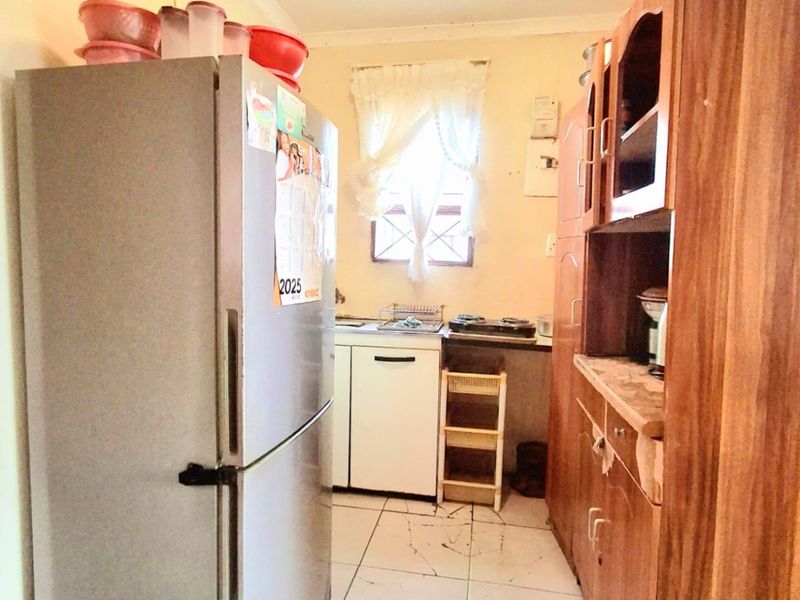 2-Bedroom House for Sale in NU 9, Mdantsane - Photo 6