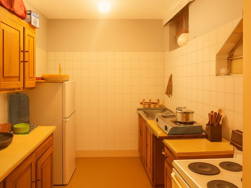 Pretty apartment in a peaceful complex - Photo 8