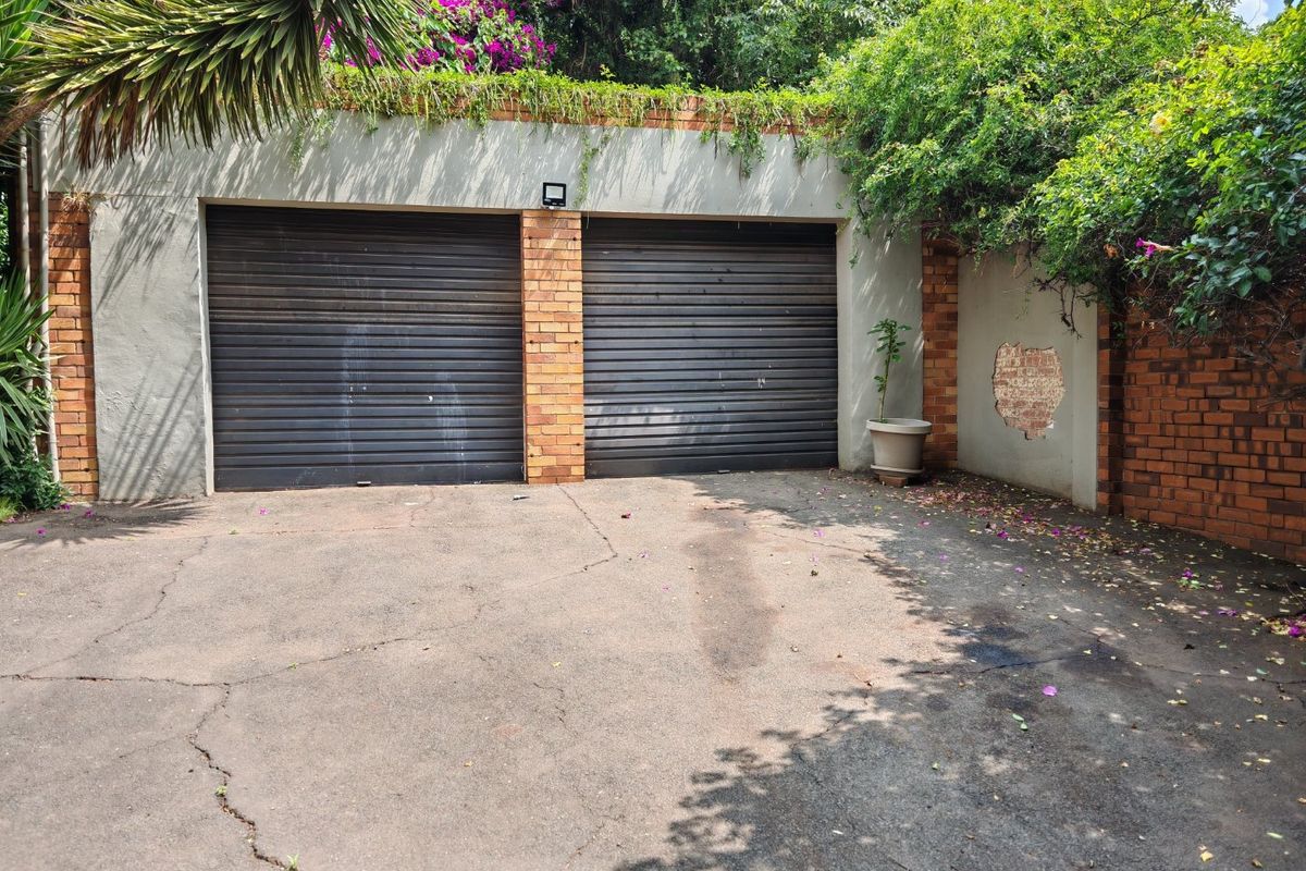 3 Bedroom House for Sale in Observatory. - Photo 4