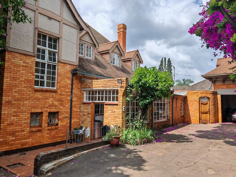 3 Bedroom House for Sale in Observatory. - Photo 2