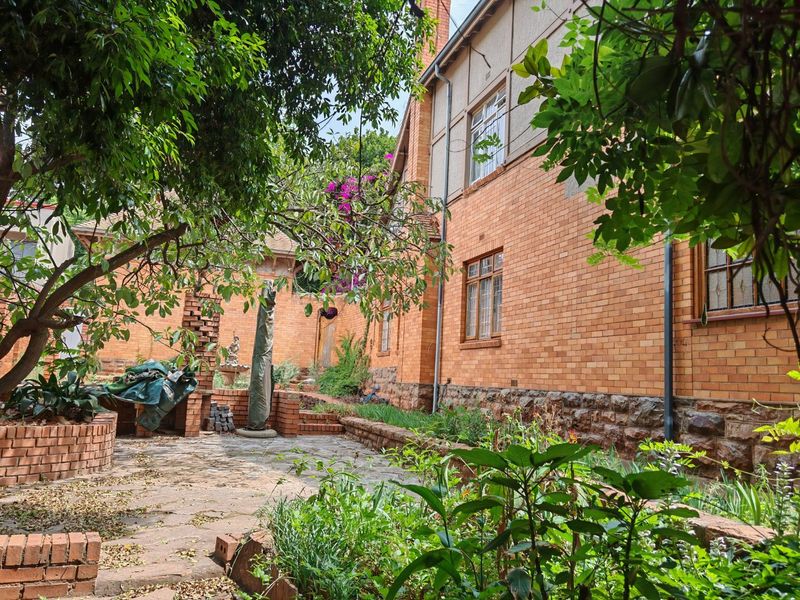 3 Bedroom House for Sale in Observatory. - Photo 6