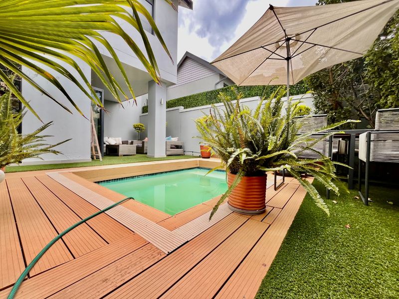 Modern Family Living in the Heart of Broadacres - 3 Bedroom House for Sale - Photo 3