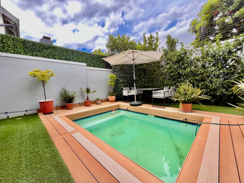 Modern Family Living in the Heart of Broadacres - 3 Bedroom House for Sale - Photo 4