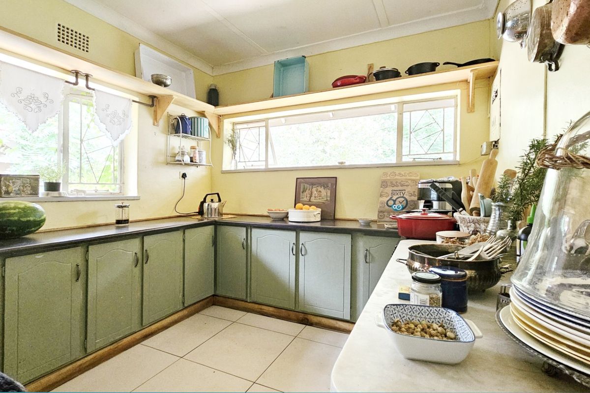 A unique home with a cottage in Three Rivers. - Photo 3
