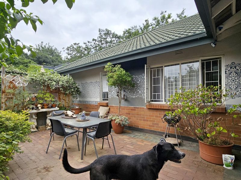 A unique home with a cottage in Three Rivers. - Photo 8