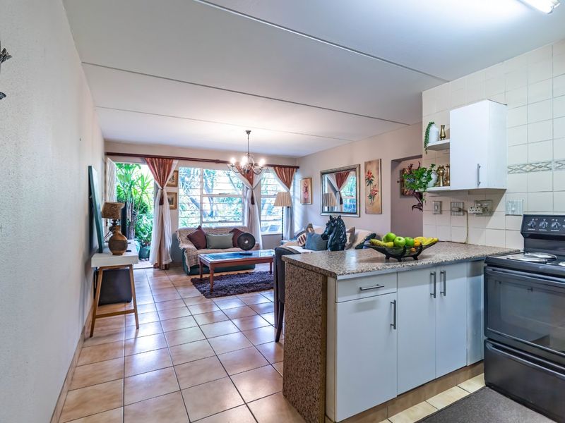 2 Bedroom Townhouse For Sale in Bedford Gardens - Photo 6