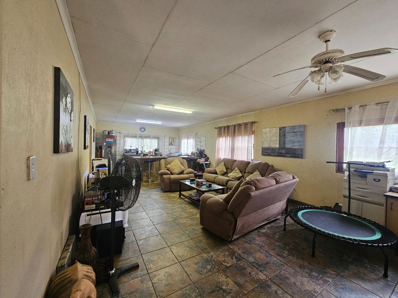 Mac Farm, Multi Dwelling Processing Plant - Photo 10