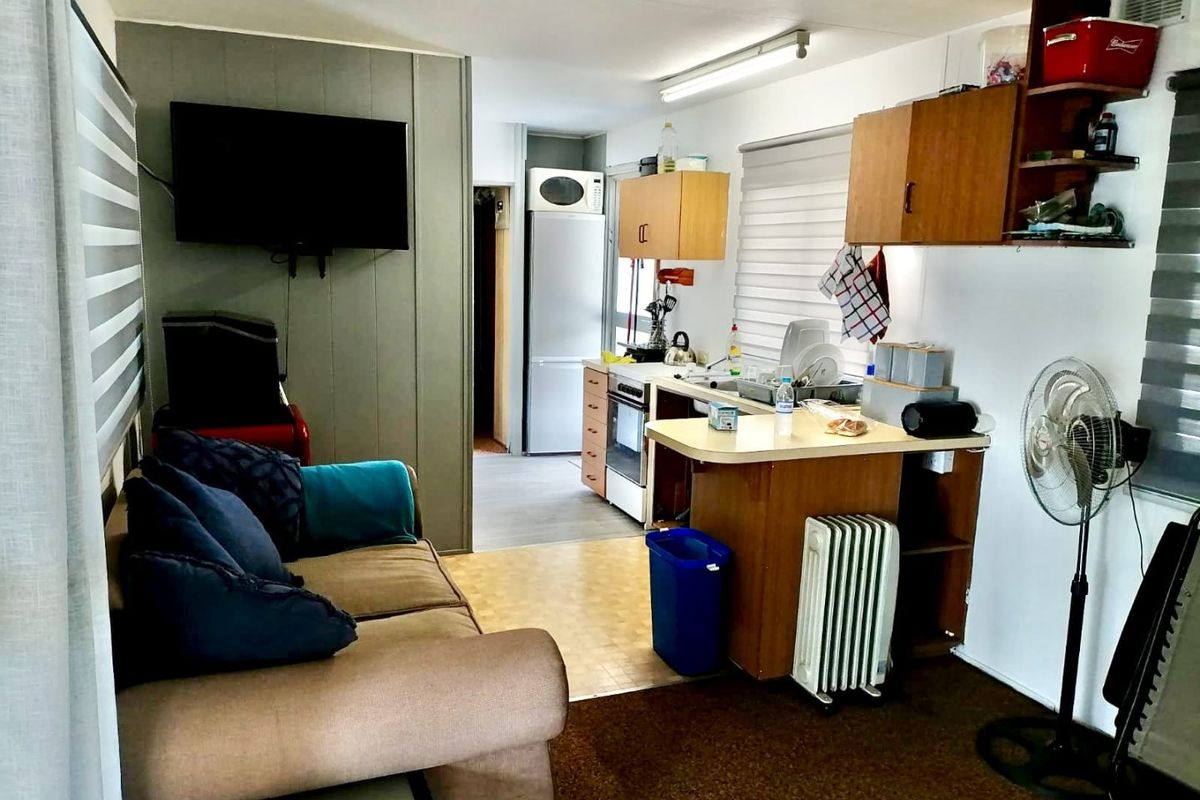 Charming 2-Bedroom Holiday Home in Port O’ Call - Photo 3