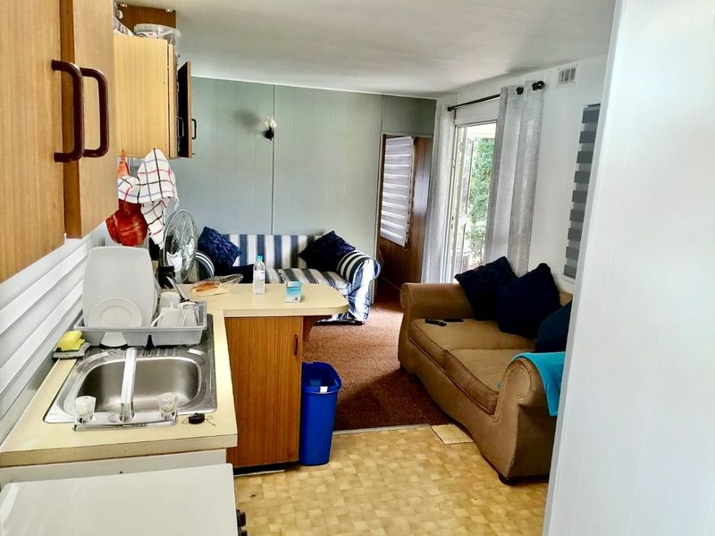 Charming 2-Bedroom Holiday Home in Port O’ Call - Photo 5