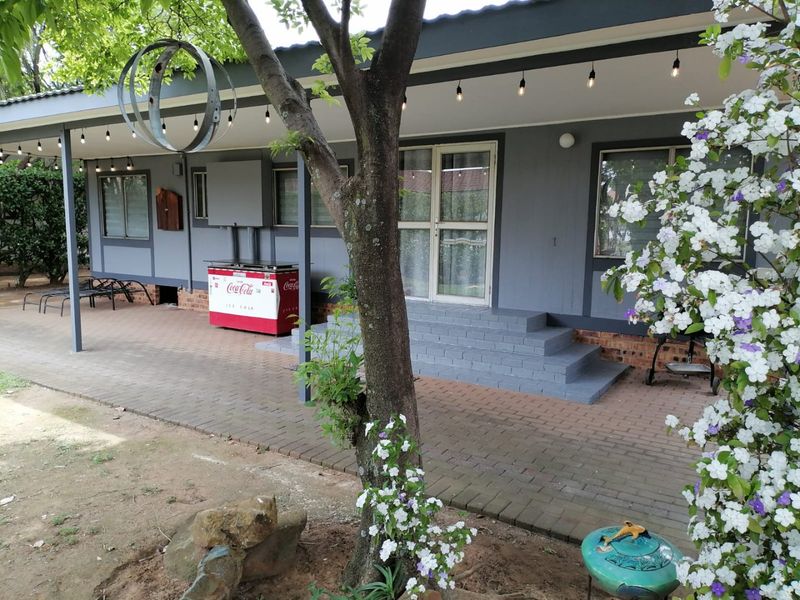 Charming 2-Bedroom Holiday Home in Port O’ Call - Photo 1