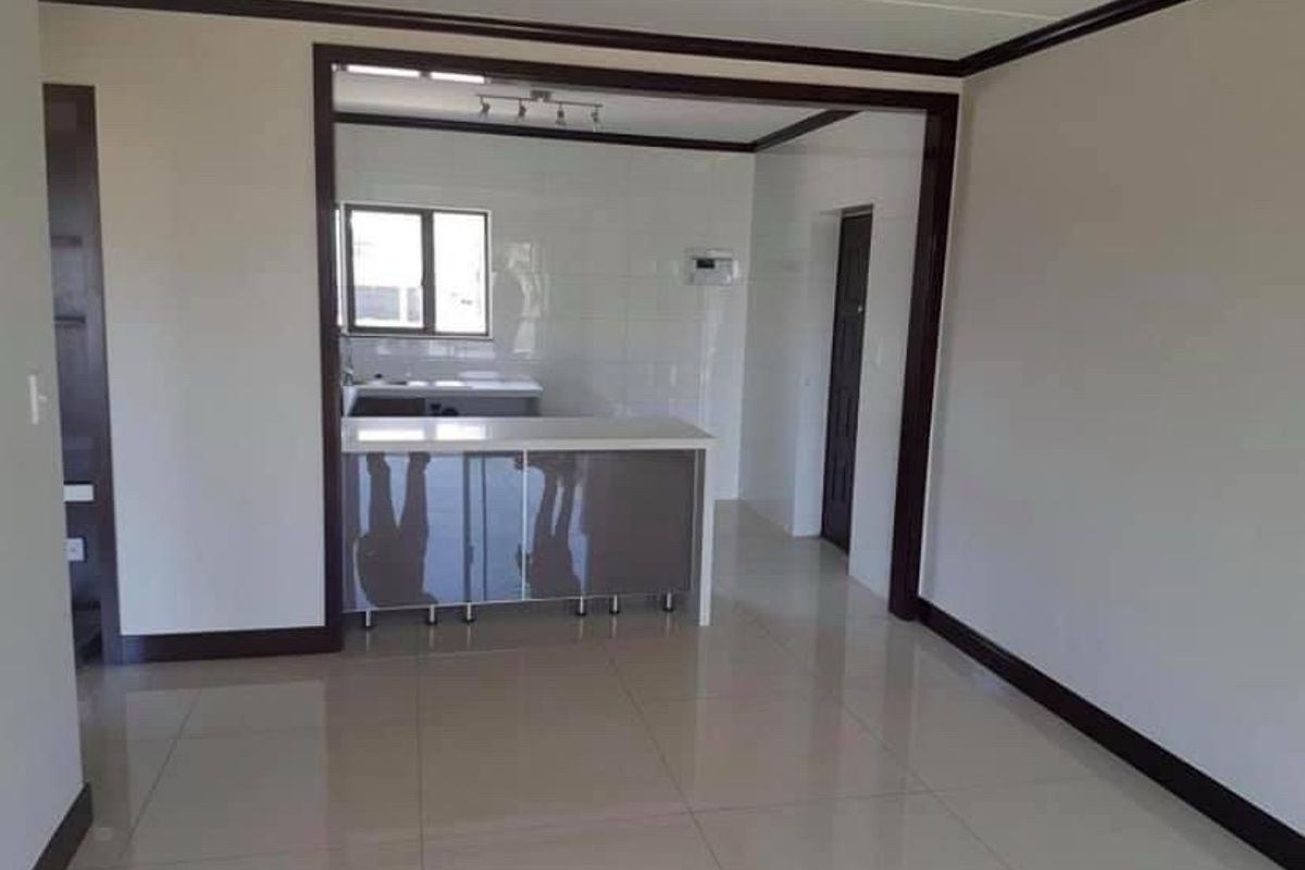 2 BEDROOM APARTMENT IN CRAIGAVON - Photo 5