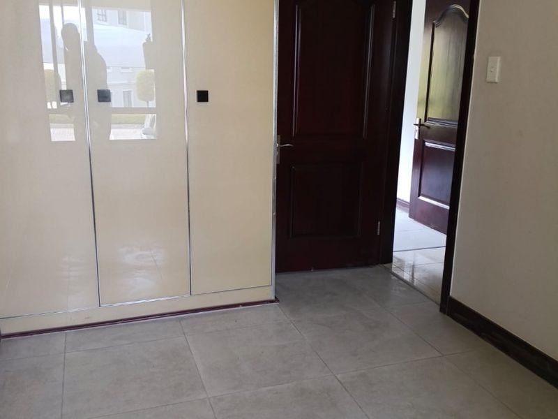 2 BEDROOM APARTMENT IN CRAIGAVON - Photo 8