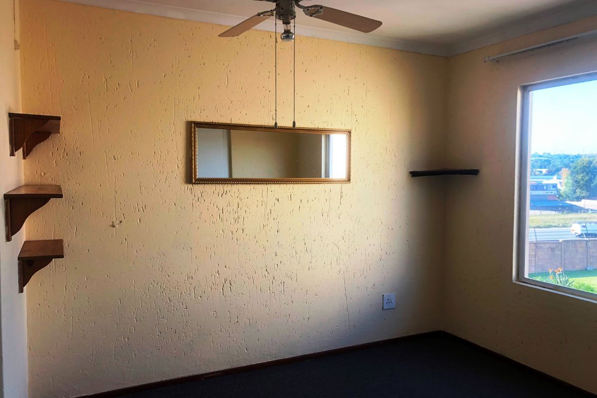 3-Bedroom Townhouse for Sale in Bromhof! - Photo 5