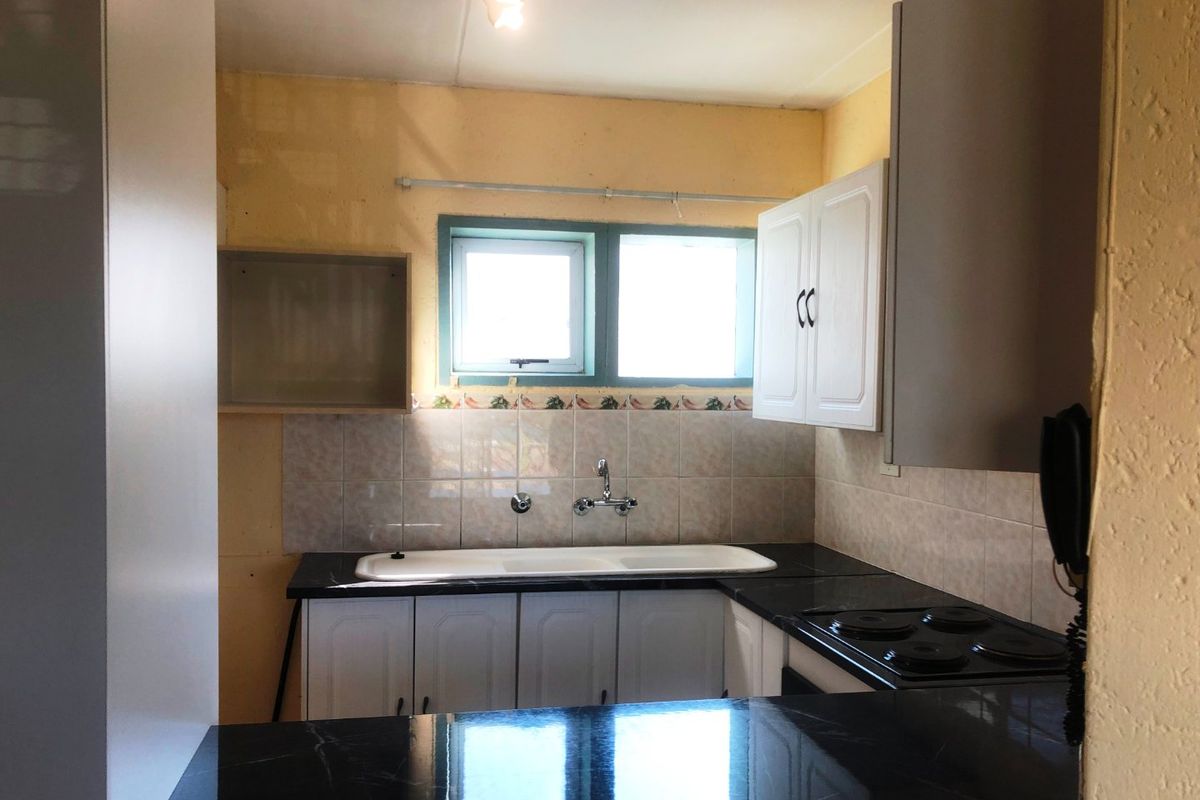 3-Bedroom Townhouse for Sale in Bromhof! - Photo 4