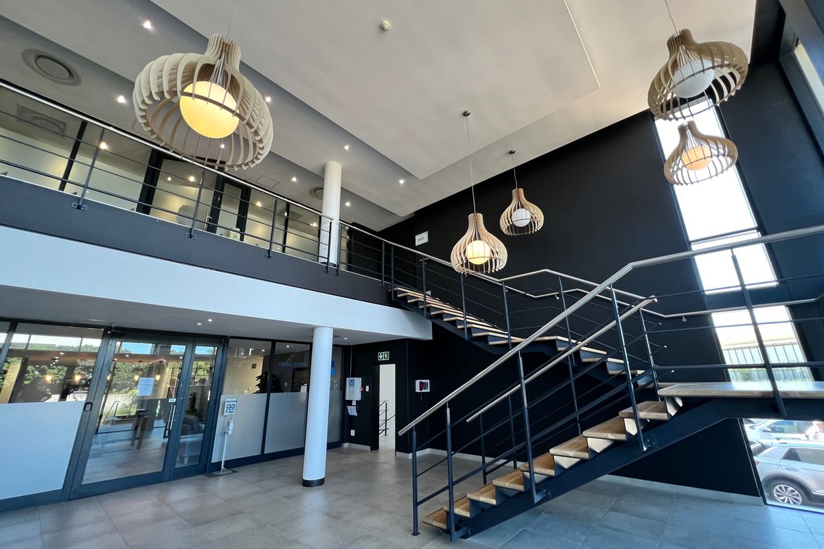 1 678m2  1st floor Premium-Grade office available FOR LEASE in this commercial building situated within the secure La Lucia Ridge Office Estate precinct - Photo 2