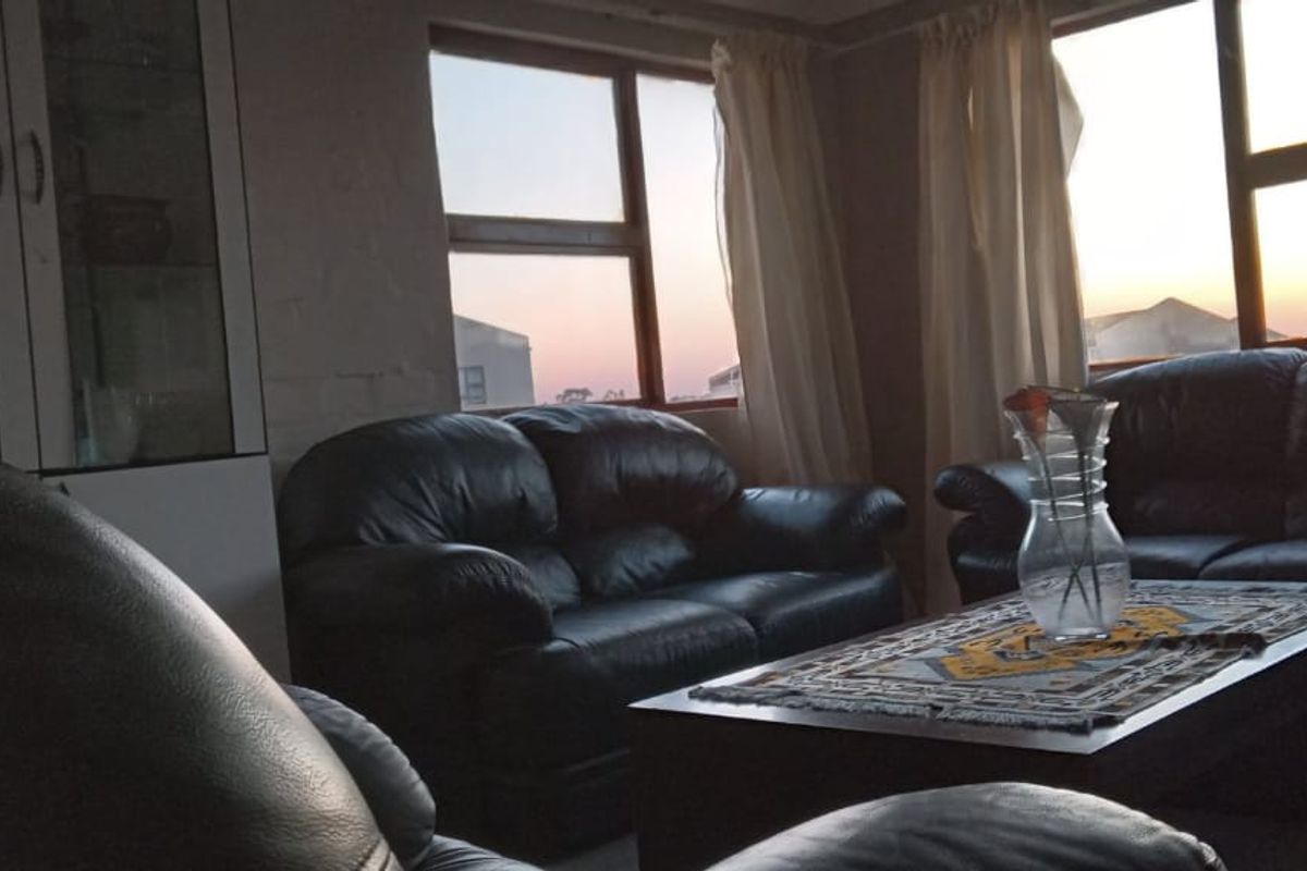 2 Bedroom Investment Apartment Available - Photo 2