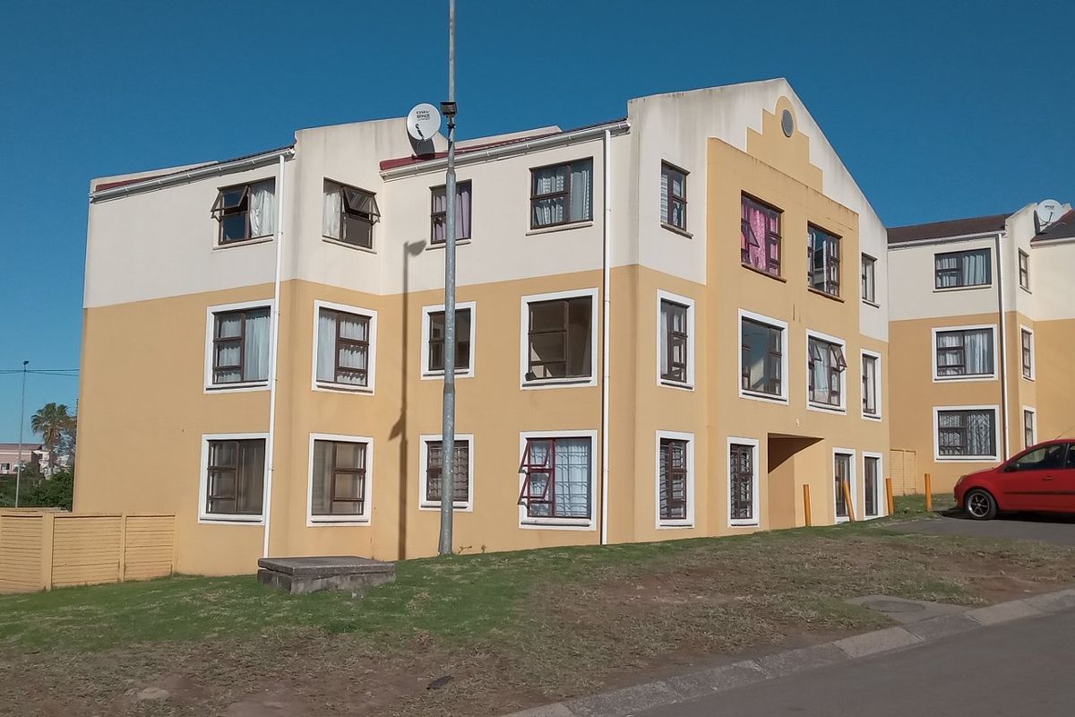 Family-friendly flat in Amalinda with security - Photo 2