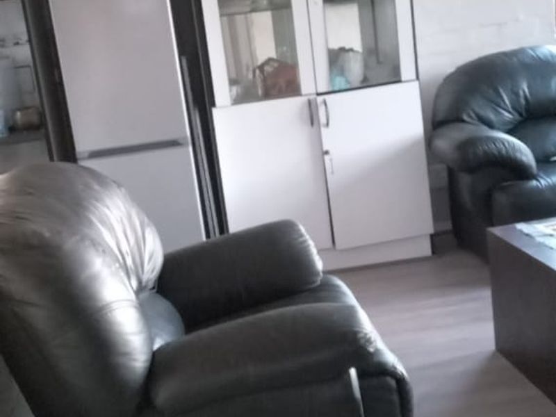 Family-friendly flat in Amalinda with security - Photo 8