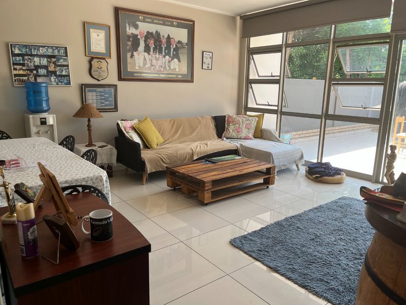 For sale 2 bedroom 2 bathroom ground floor unit, biggest balcony and garden at the Point Bedfordview at a giveaway price of R1 700 000.  - Photo 4