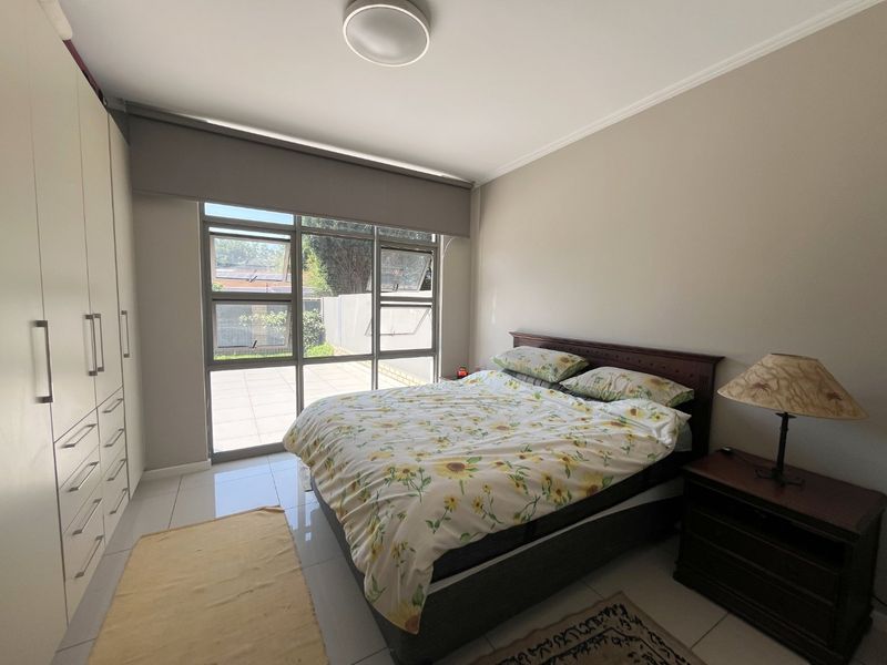 For sale 2 bedroom 2 bathroom ground floor unit, biggest balcony and garden at the Point Bedfordview at a giveaway price of R1 700 000.  - Photo 10