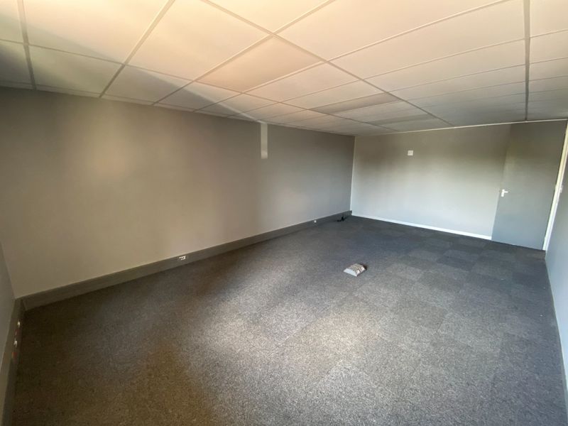 Well Located Offices Available In Faerie Glen - Photo 8