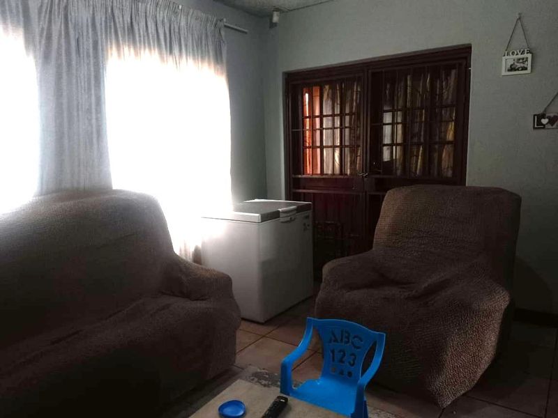3 Bedroom Townhouse for Sale - Photo 5