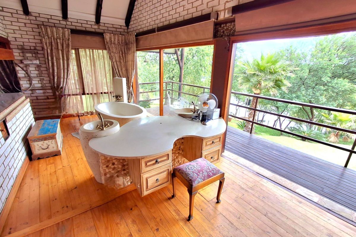 Exclusive Vaal Riverfront Residence - Photo 2