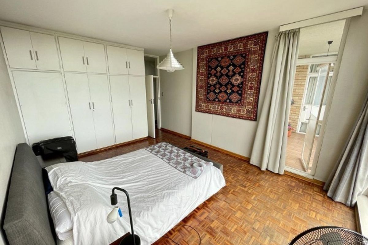 Beautiful 2-Bedroom Flat – Spacious & Secure Living! - Photo 4