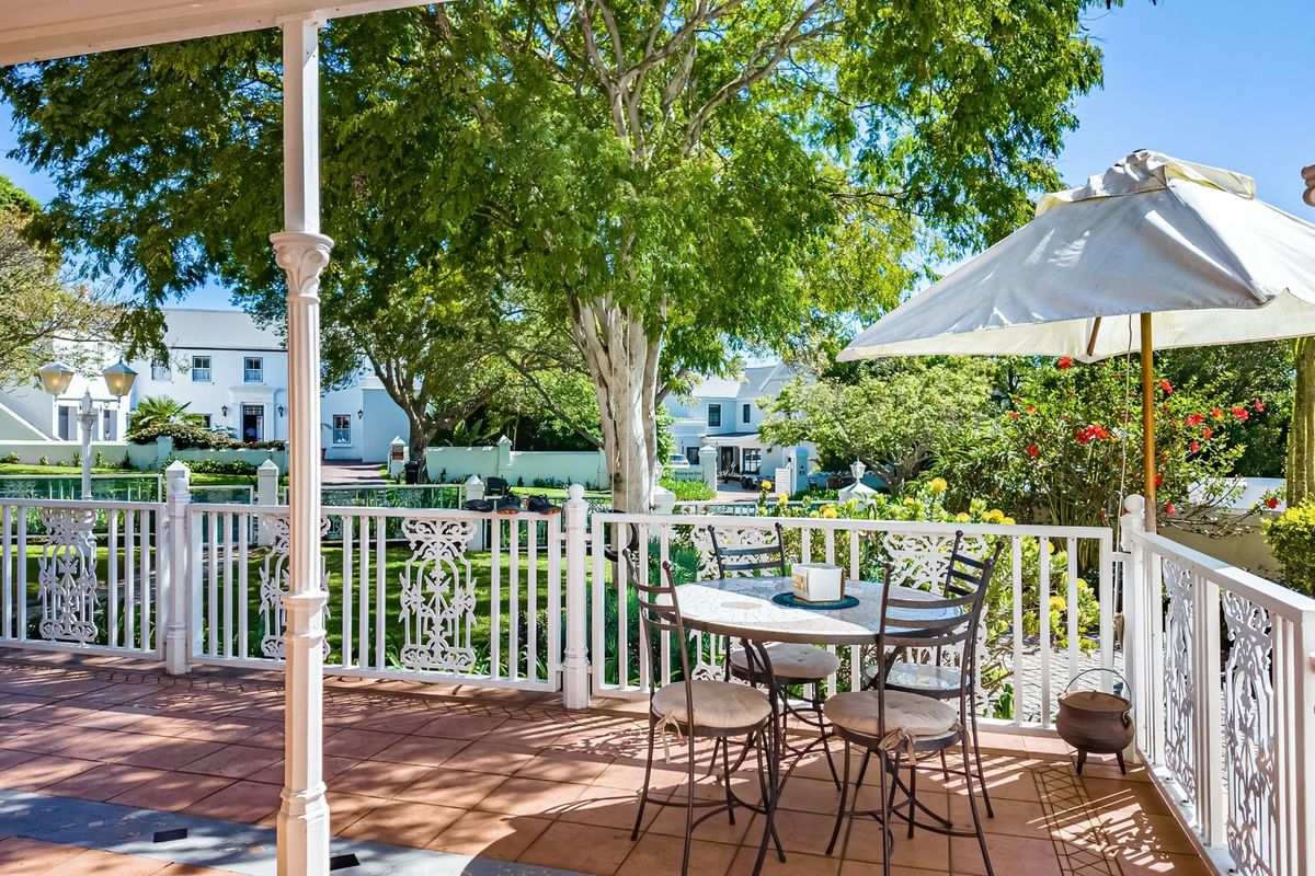 Impeccably maintained family home in the picturesque Belvidere Estate.  - Photo 4