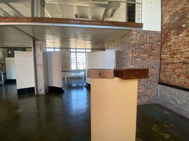 193 Commercial/Semi Industrial to let - Photo 3